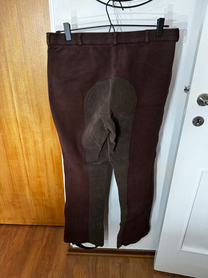 Media 2 av Bruna jodhpurs ridbyxor.