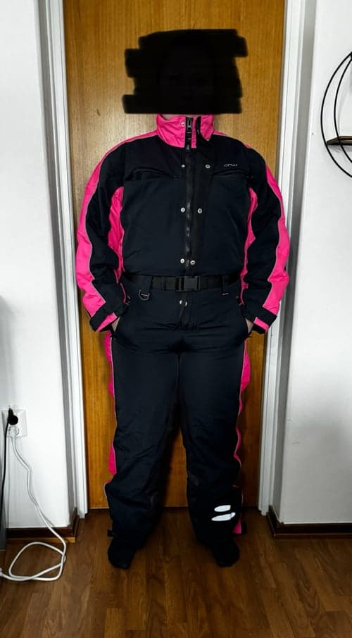 Bild av Svart och rosa overall
